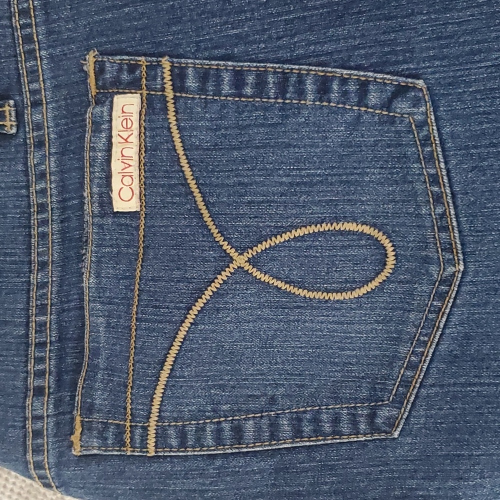 Womens Calvin Klein dark wash flare jeans size 14 - Picture 2 of 5